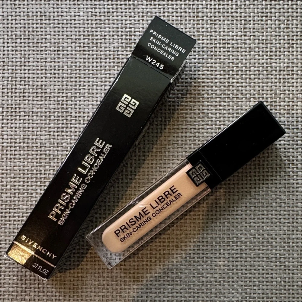 Givenchy Prisme Libre Skin-Caring Concealer shade W245 light to medium with warm